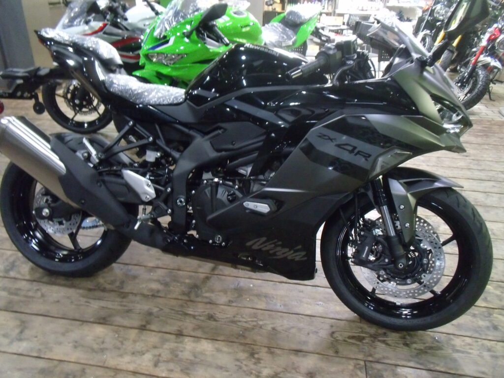 Ninja ＺＸ4Ｒ-SE NEW