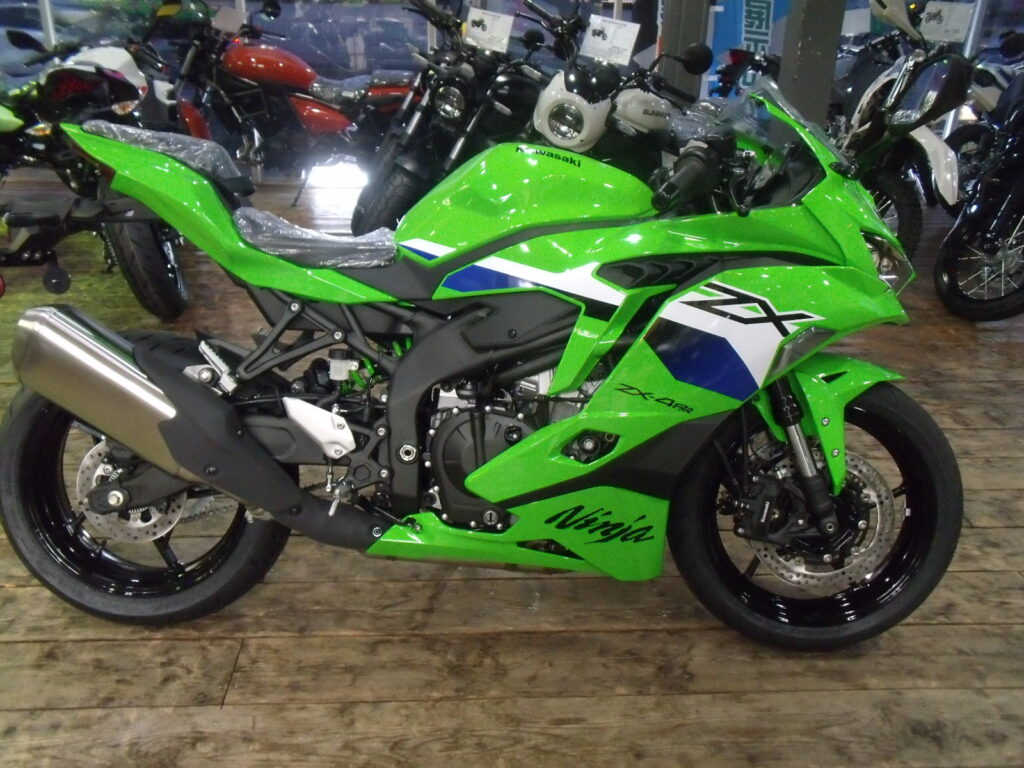 Ninja ZX-4RR　NEW