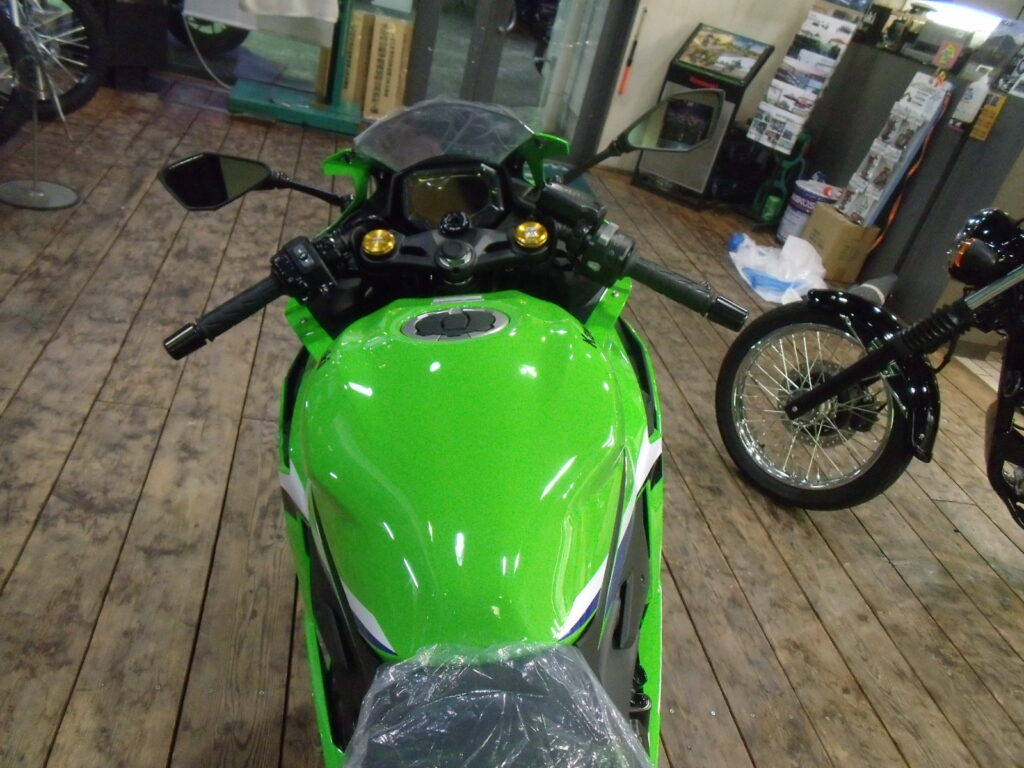 Ninja ZX-4RR | 箕面千里でバイクのメンテナンス・車種選びなら