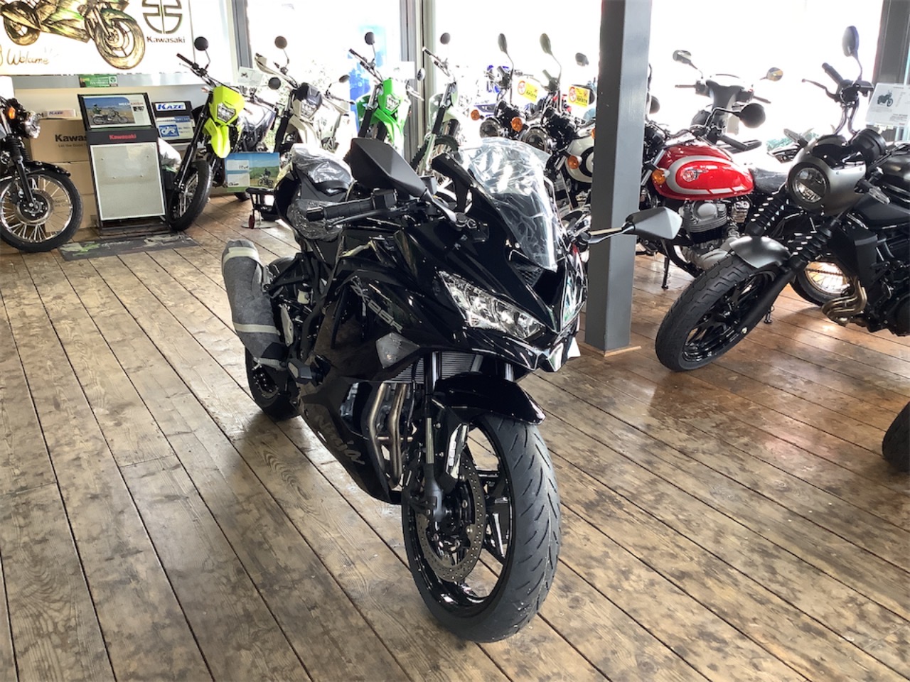 Ninja ZX-25R SE
