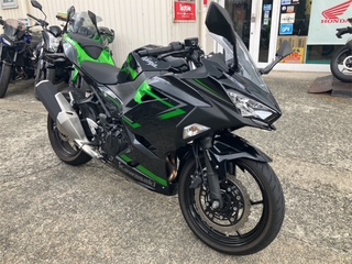 Ninja400-2023年モデル