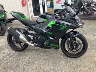 Ｎｉｎｊａ４００-２０２３年モデル