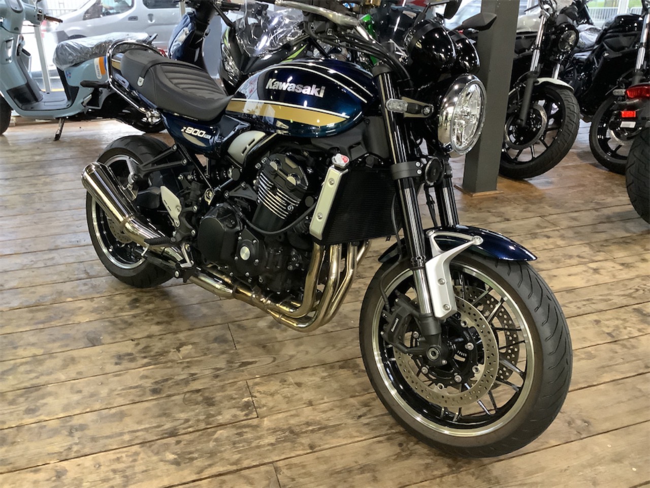 Ｚ９００ＲＳ入荷致しました☆
