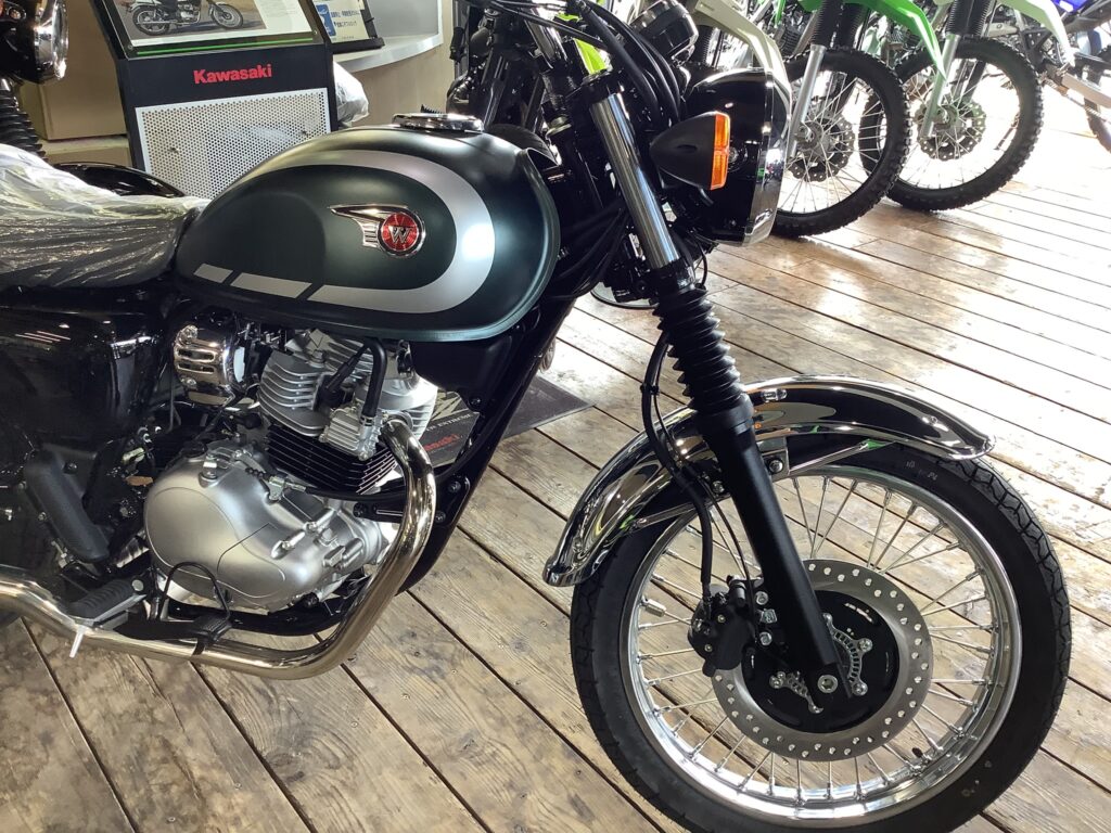 2026 W230